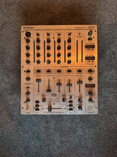 Behringer djx700 channel dj - behringer,