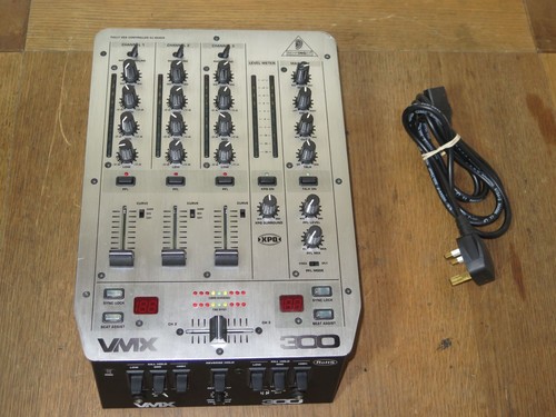 Behringer vmx 300 3 - behringer,