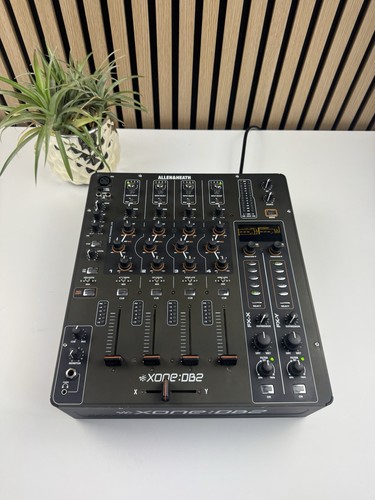 Allen heath xone db2 dj - &,