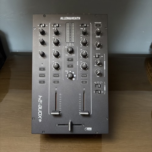 Allen heath xone 24 - &,