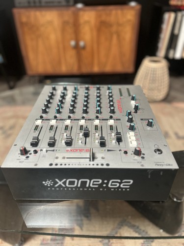 Allen heath xone 62 - &,
