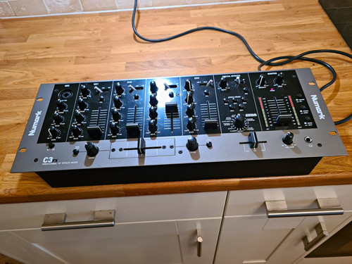 Numark professional fx - professional,
