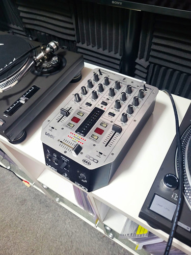 Behringer vmx200 analogue - vmx200,