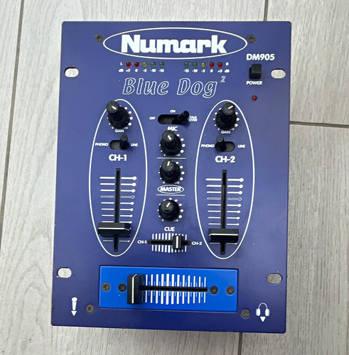 Numark dm905 blue - blue, dog